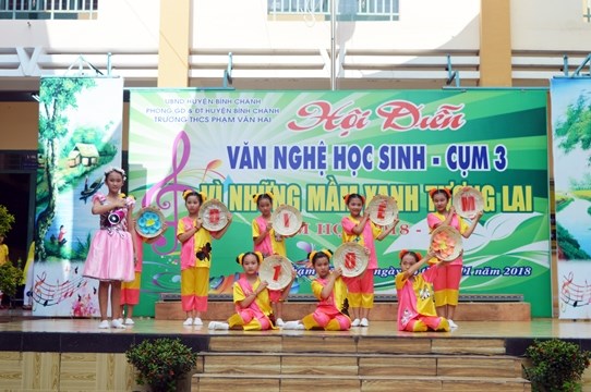 Một số hình ảnh về hội diễn văn nghệ học sinh - vòng sơ khảo - cấp cụm